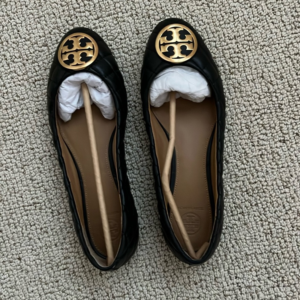 Tory Burch Benton quilted Ballet flat size 8.5